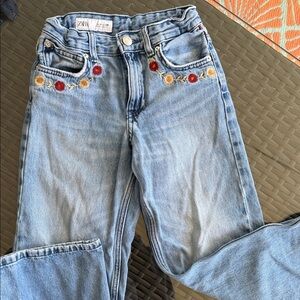 Zara Light Blue Straight-Leg Jeans with Floral Embroidery